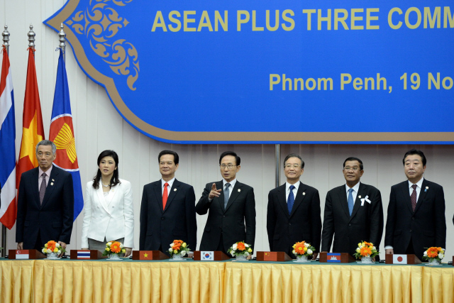 19  į  ǽ 縮  Ƽ ASEAN+3 ȸǿ ȸ ۿ ռ ̸   Ƽ+3  Կϰ ִ.