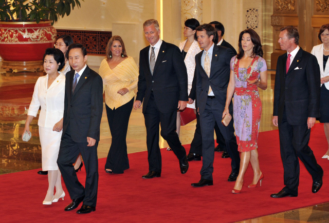 �� �ּ����� ���� ȯ������