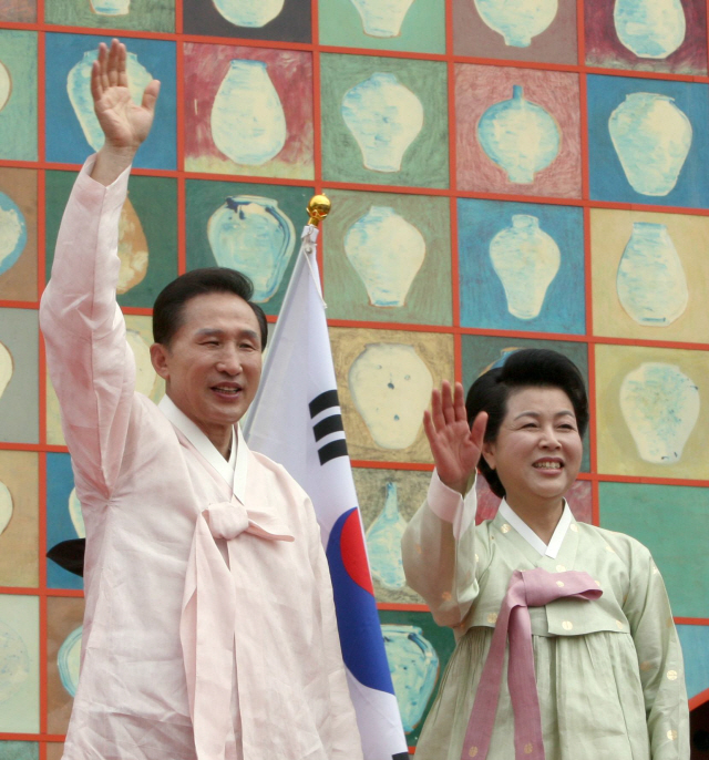 ���ѹα� �Ǳ� 60�ֳ� �߾Ӱ����