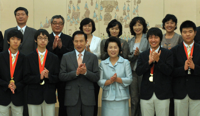 �������пø��ǾƵ� ������ �ݷ�����