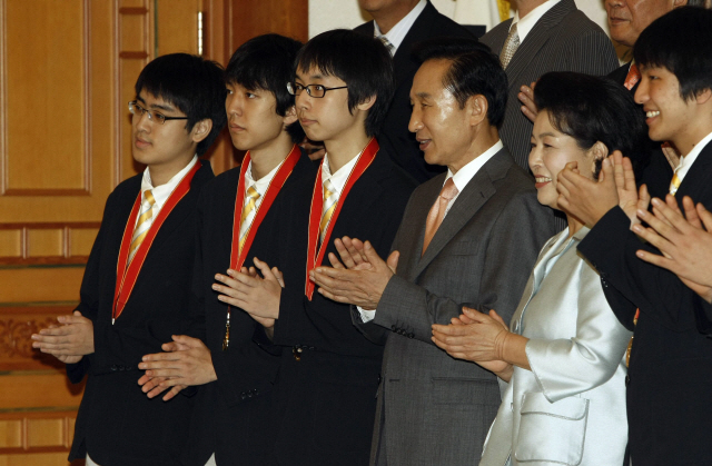 �������пø��ǾƵ� ������ �ݷ�����