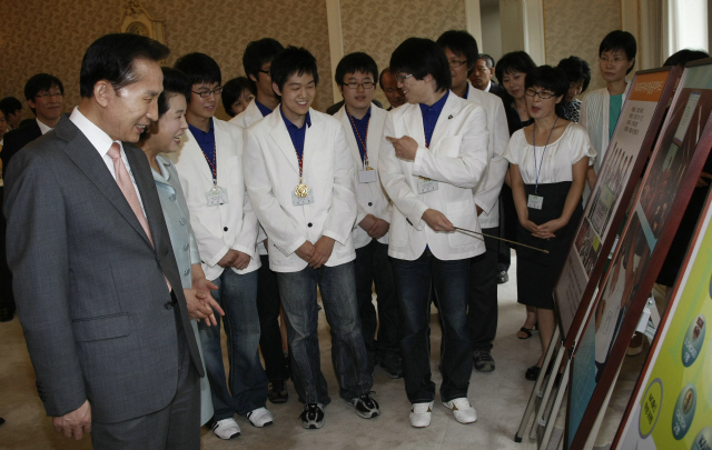 �������пø��ǾƵ� ������ �ݷ�����