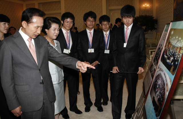 �������пø��ǾƵ� ������ �ݷ�����