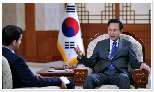 Yahoo! Interview with President Lee Covers Economy, Climate and North Korea